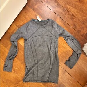 Ivivva Heathered Gray Long Sleeve Top